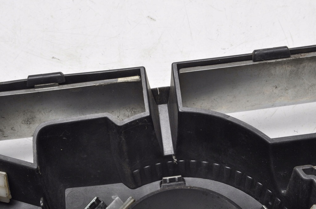 фото №12, Volvo xc70 ii решітка радіатора бампера решітка радіатора решітка радіатора 31395003 31283902