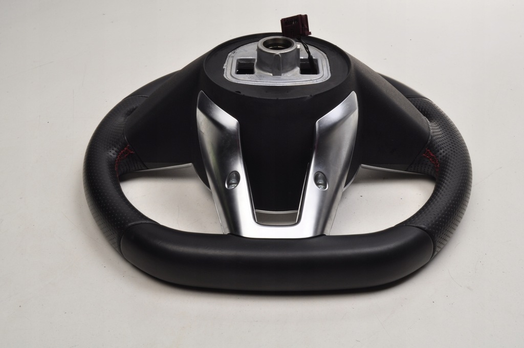 фото №10, Mercedes w176 воздуховод кожаный многофункциональный a0004603303