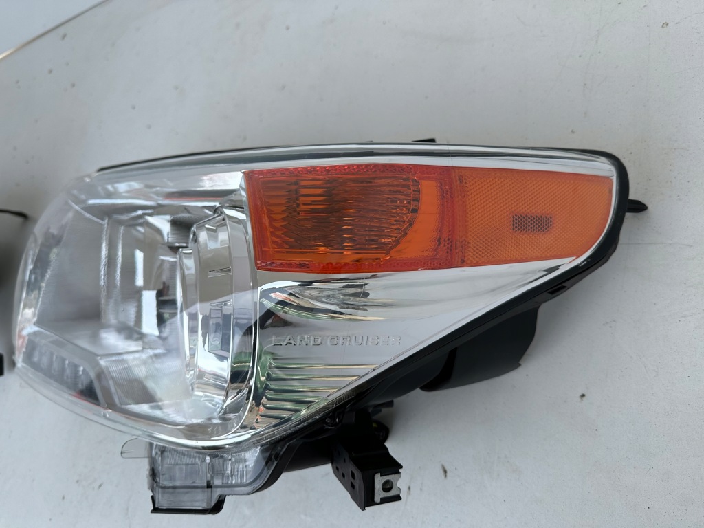 Toyota landcruiser 200 v8 фара перед led Цена