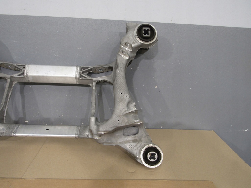 фото №15, Audi e-tron gt подрамник подвеска задняя