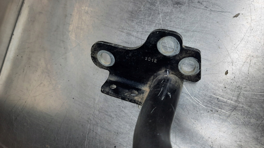 фото №6, Петля крышки багажника volvo s60 ii 31301984 31301983