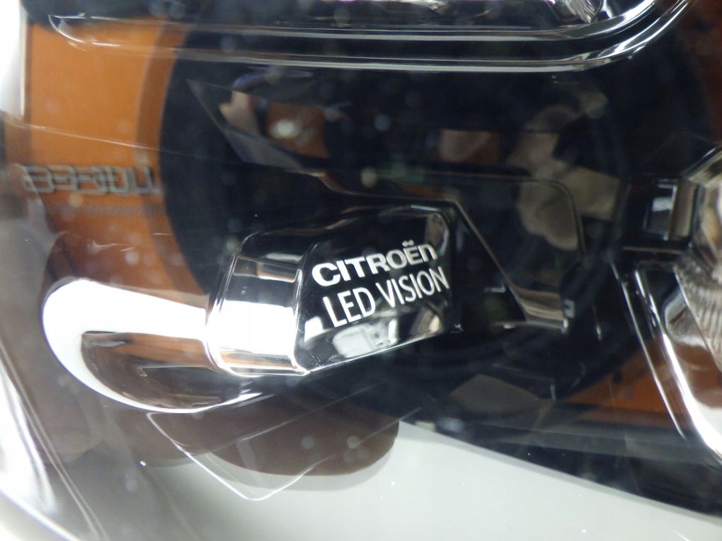 Citroen c3 full led vision рестайлінг  20- фара ліва перед Доставка