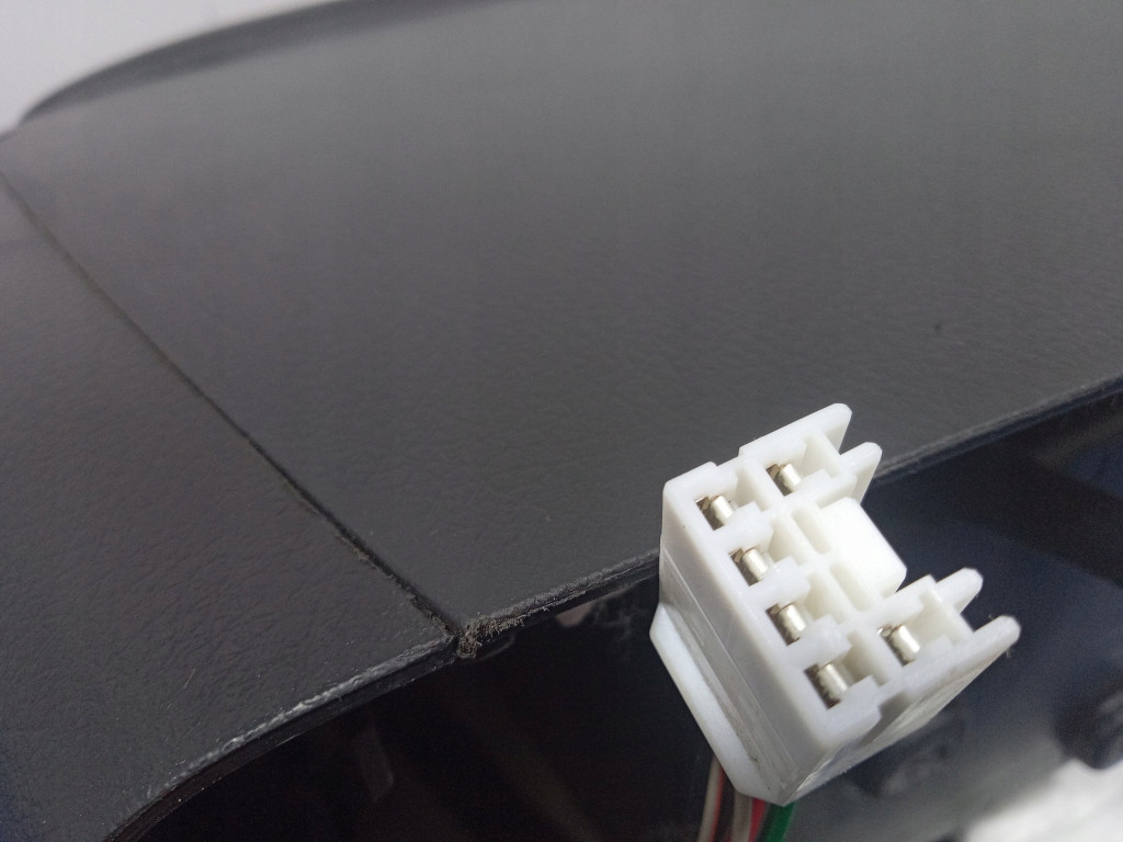 фото №8, Kia sorento ii туннель средний бардачок