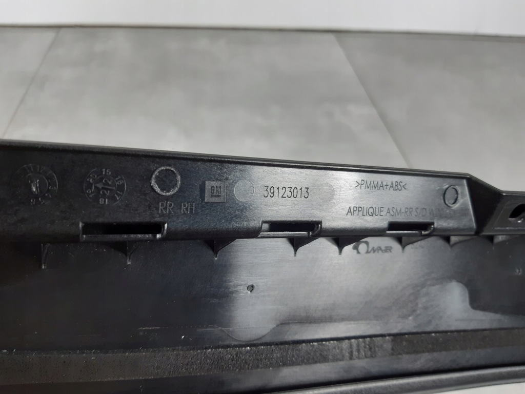 Opel crossland x молдинг дверей права задня задні 39123013 Київ