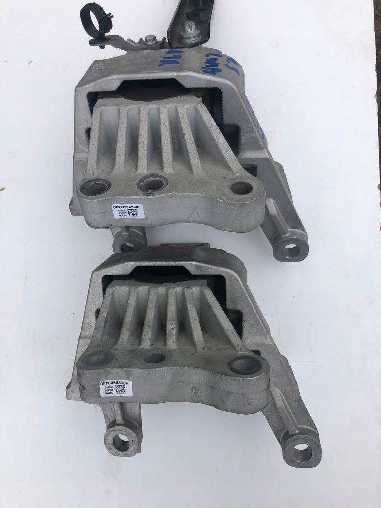 фото №1, Кронштейн подушка двигателя renegade compass 1.3 ti 19r