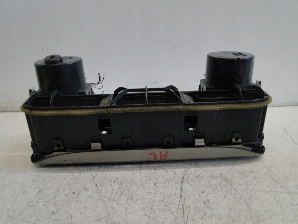 фото №8, Nissan x-trail t30 решётка обдув средняя