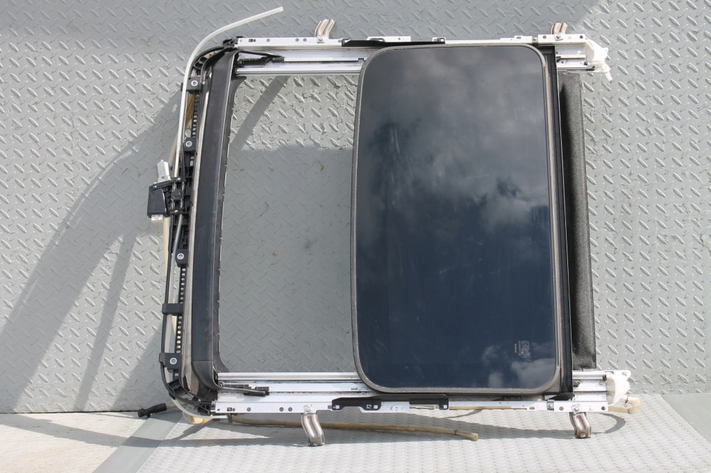 фото №1, Люк toyota rav4 iii 06-12