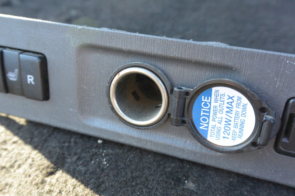 фото №4, Роз'єм прикурювача usb кнопки toyota prius plus + комплект