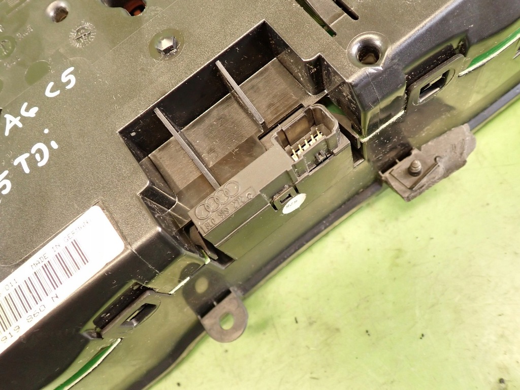 фото №8, Лічильник прилади audi a6 c5 2.5 tdi 4b0919860n