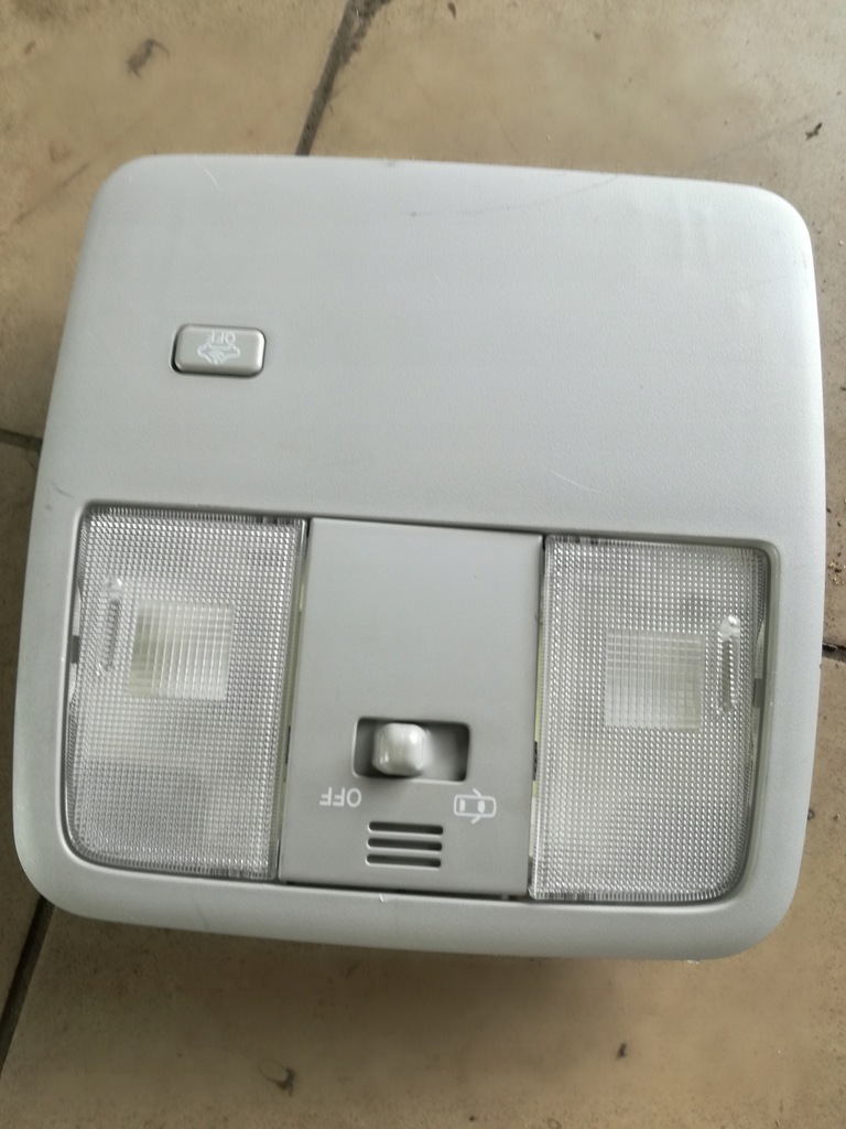 фото №1, Toyota avensis iii t27 освещение кабины лампа потолочный