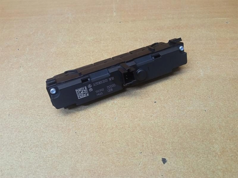 фото №3, Панель кнопка ассистент mercedes w213 a2139053303