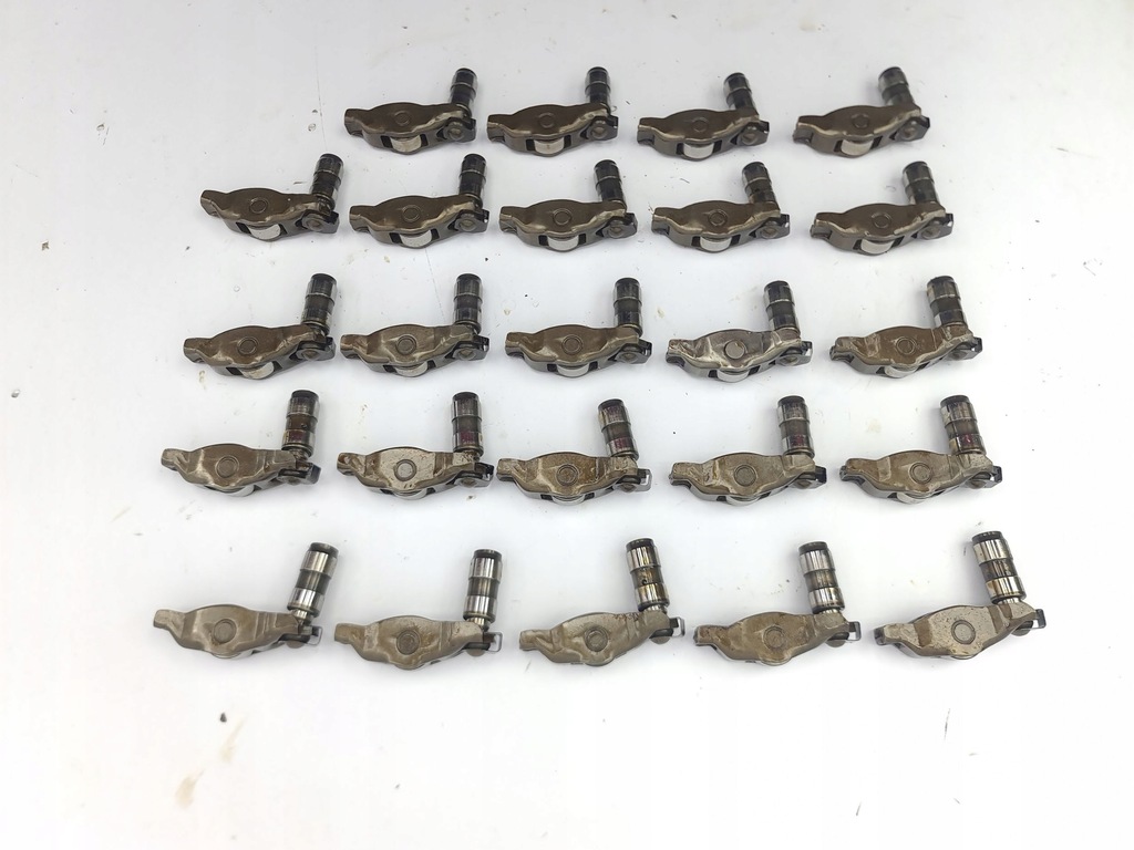 фото №9, Porsche cayenne 92a 2011 коромисло клапанна