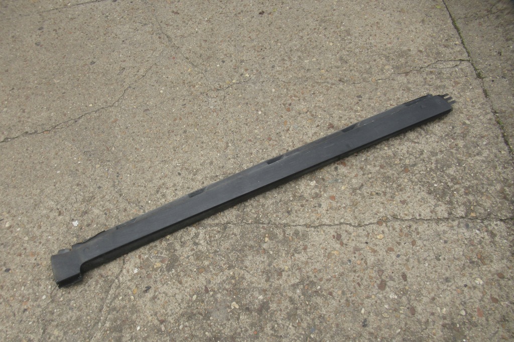 фото №1, Vw passat b6 kombi 06r молдинг поріг права