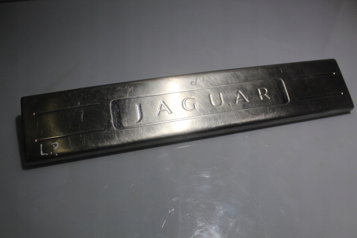 фото №1, Молдинг порог внутренняя левый перед xj viii x351