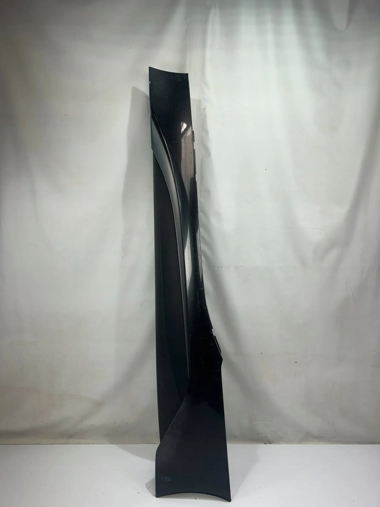 фото №1, Bmw i8 2014 обшивка стійок