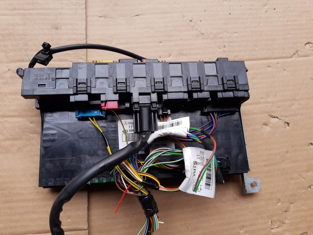 Купити Mercdes slk r171 модуль sam bsi задній a1715450701