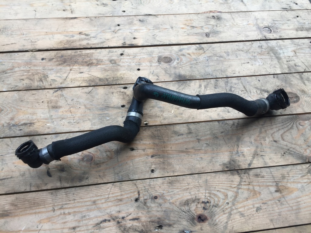 Купити Патрубок шланг води bmw 8591942