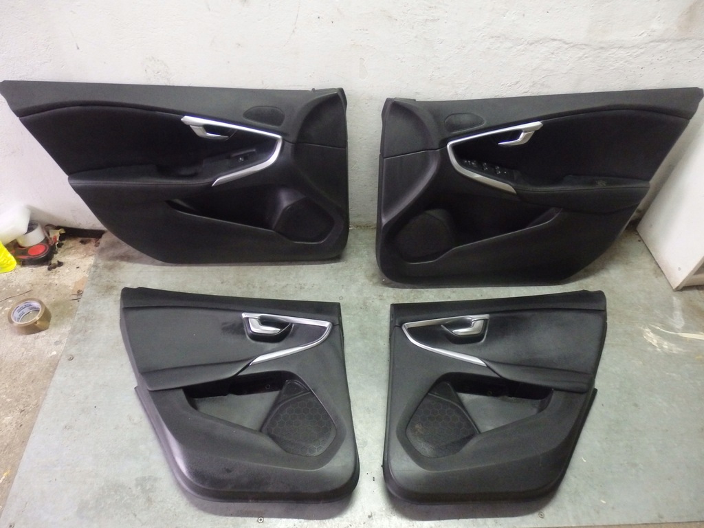 фото №10, Сиденья перед заднее сиденье обивка volvo v40 2012- r-design uk