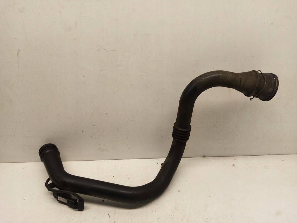 Купити Renault megane iii 82009814977 труба інтеркулер патрубок шланг