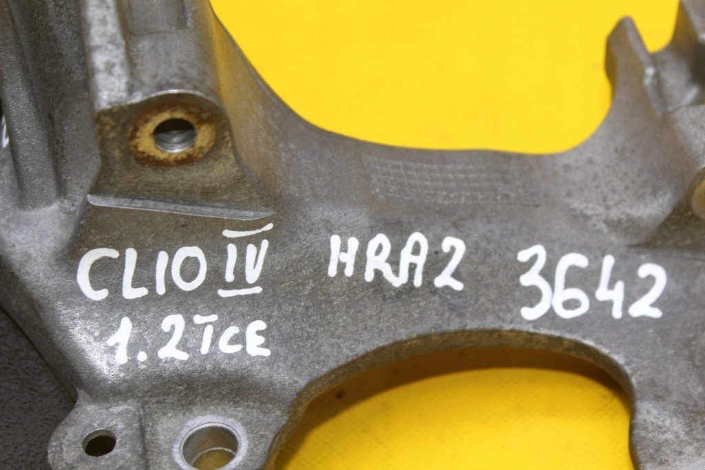 Опора кронштейн генератора renault clio iv megane 1.2 tce hra2 117108063r Киев