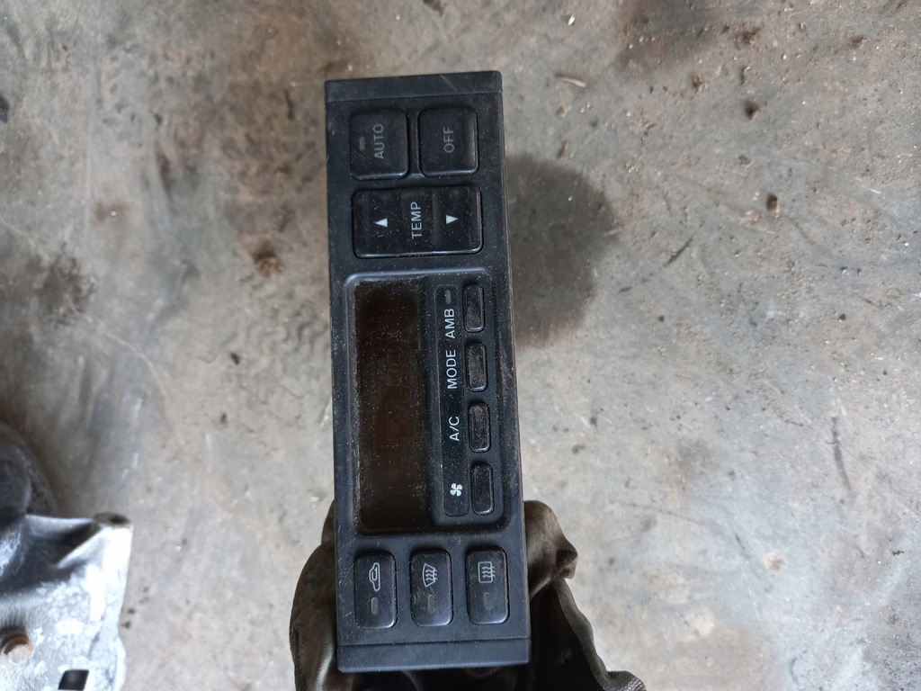 фото №1, Mazda панель обдув mazda 626 97r