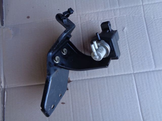 фото №1, Nissan navara d40 pathfinder r51 2.5 dci клапан управление турбонагнетателя