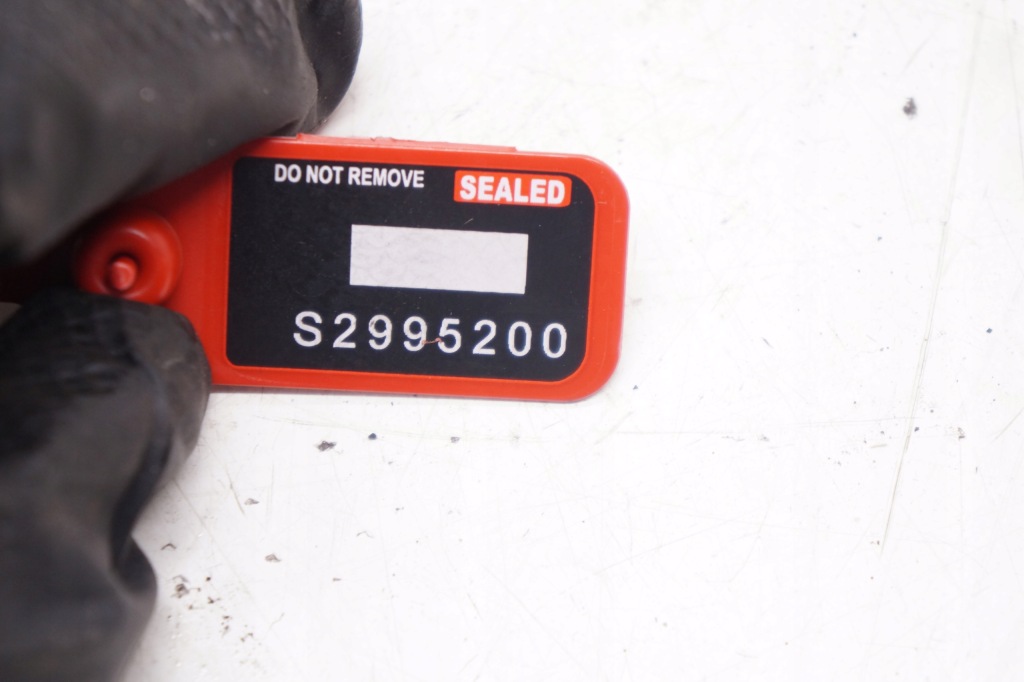 Volvo c30 i s40 ii v50 i накладка педали педаль r-design 31255194 31255193 Недорого