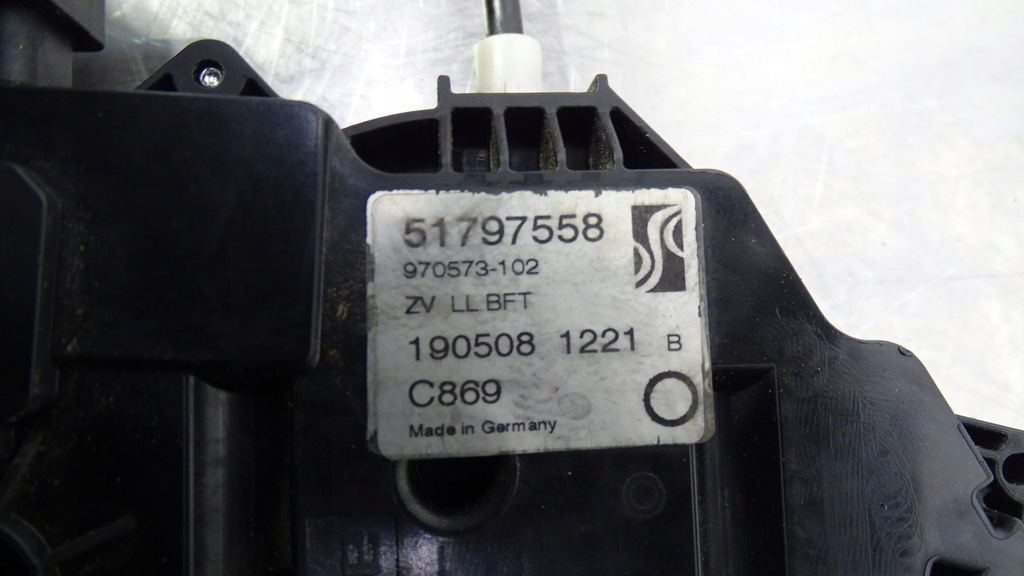 фото №7, Замок правый перед дверь fiat grande punto 1.4