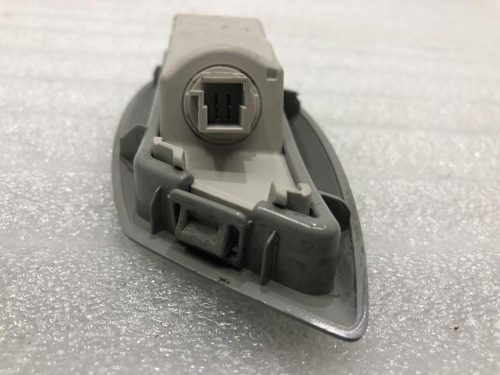 фото №5, Лампа стельовий mercedes w204 a2048205301