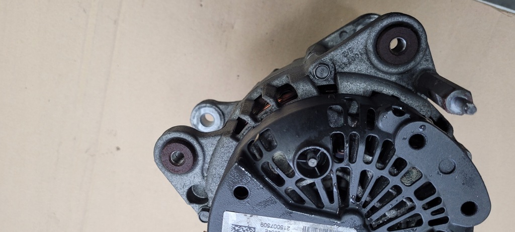 фото №8, A3 8v генератор 1.6 tdi 03l903023l vw audi skoda