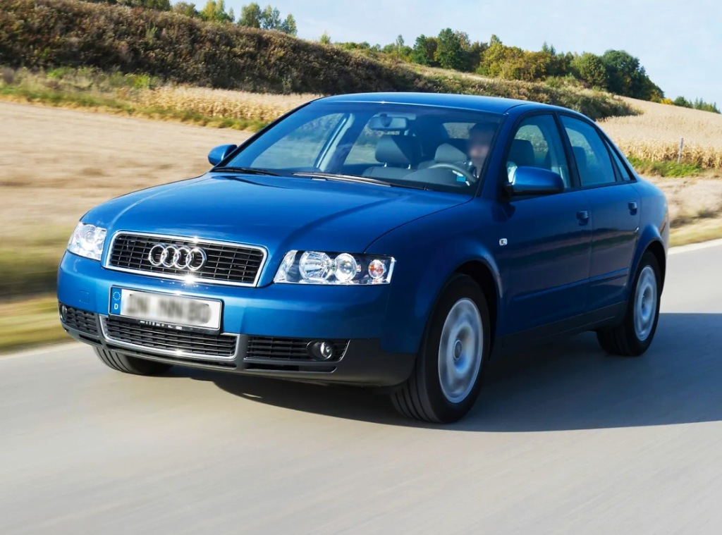фото №4, Audi a4 b6 2000-2004 решітка радіатора бампера dół рама хром