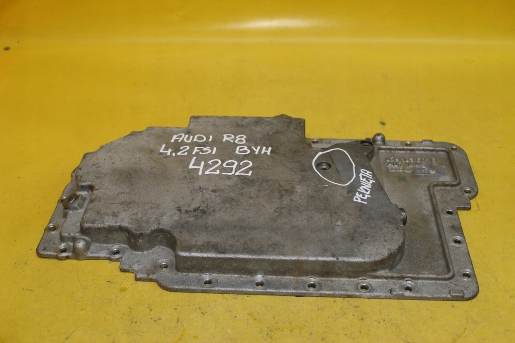 фото №3, Поддон масляная audi r8 4.2 fsi byh 079103601d