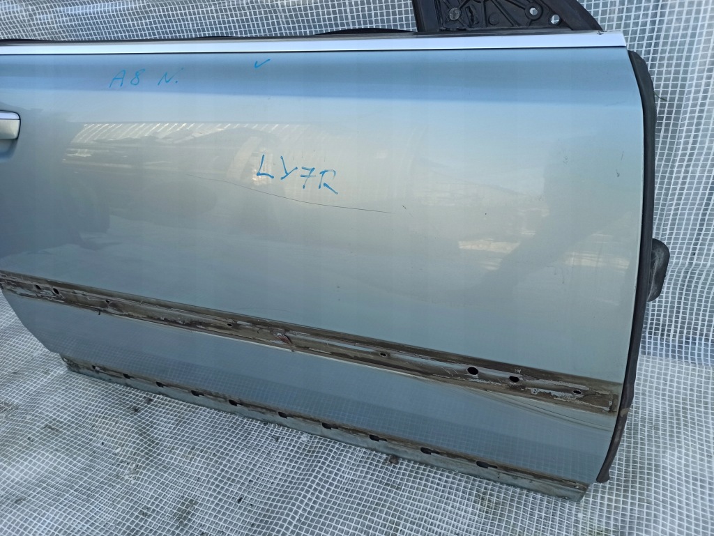 фото №3, Audi a8 d3 дверь передние правое перед ly7r