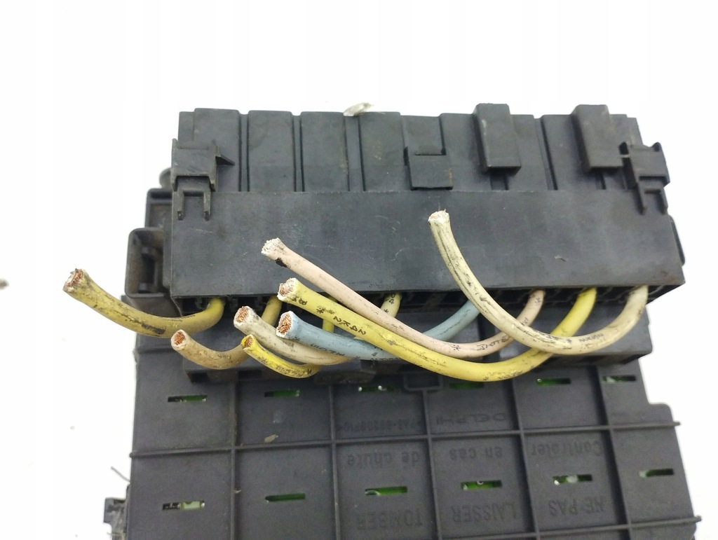 фото №7, Lancia phedra 2002 рамка / модуль предохранителей