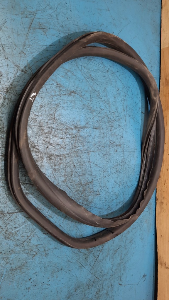 фото №1, Прокладка двері лівий задня volvo v60 10-18r