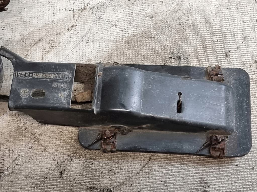 фото №7, Бардачок кабіни правий нижній оригінальний номер 504008525 iveco stralis 450 e5 07r