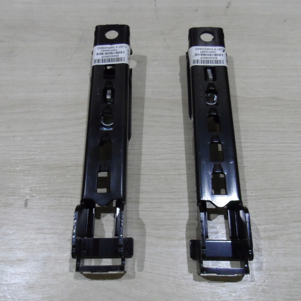 фото №1, Ползунок регулировка поперечина 605300800f fiat freemont 12r