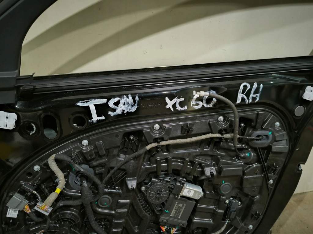 фото №6, Volvo xc60 2020 двері передні