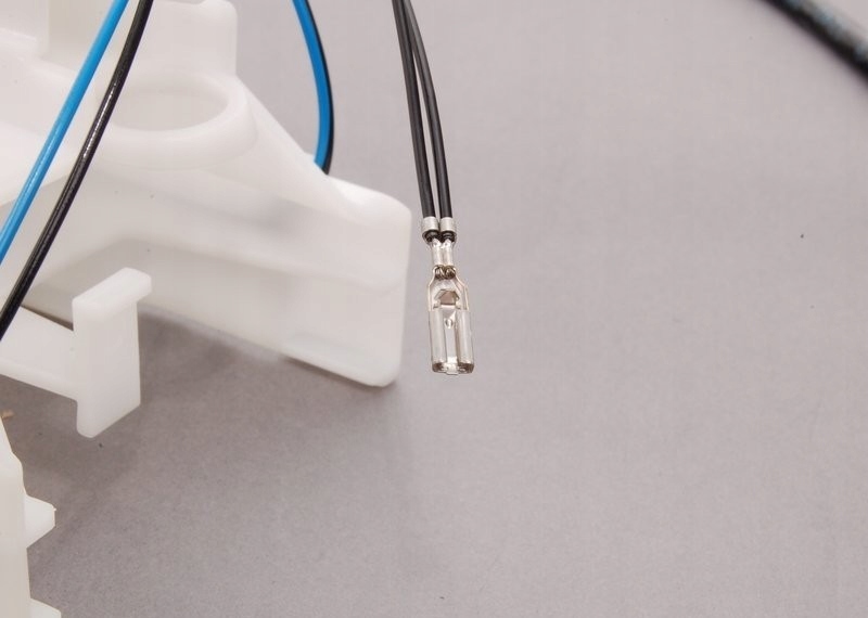 фото №5, Bmw правый датчик уровня топлива оригинал 16146765134