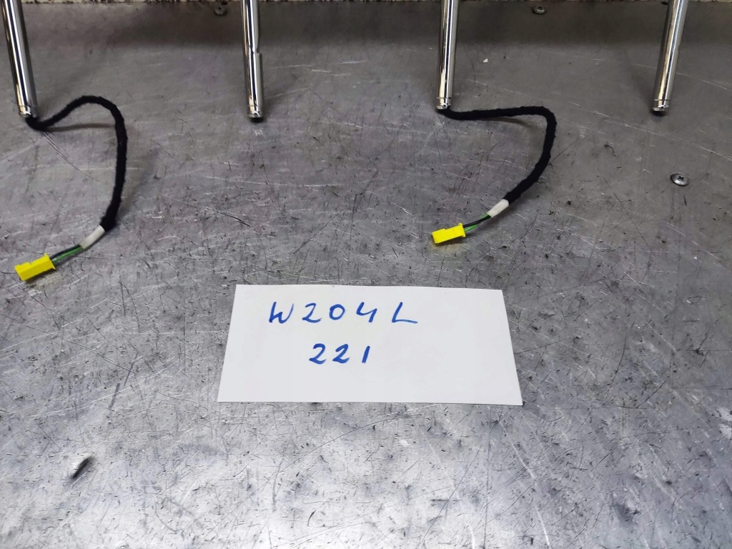 фото №9, Mercedes c klasa w204 lift подголовник сиденье перед czerwona nić