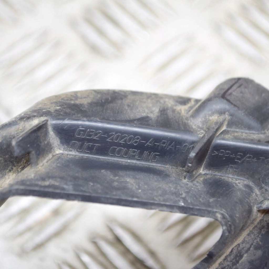 фото №6, Land rover range rover evoque l538 2018 часть трубы впуска воздуха