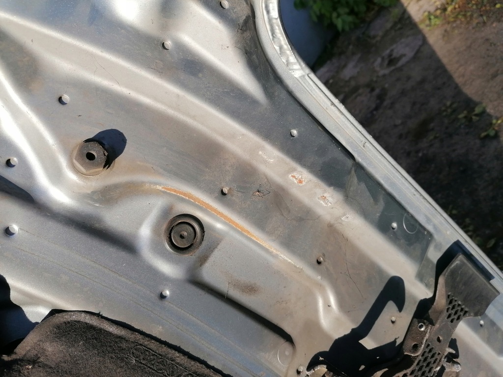 фото №10, 43 audi a4 b7 капот