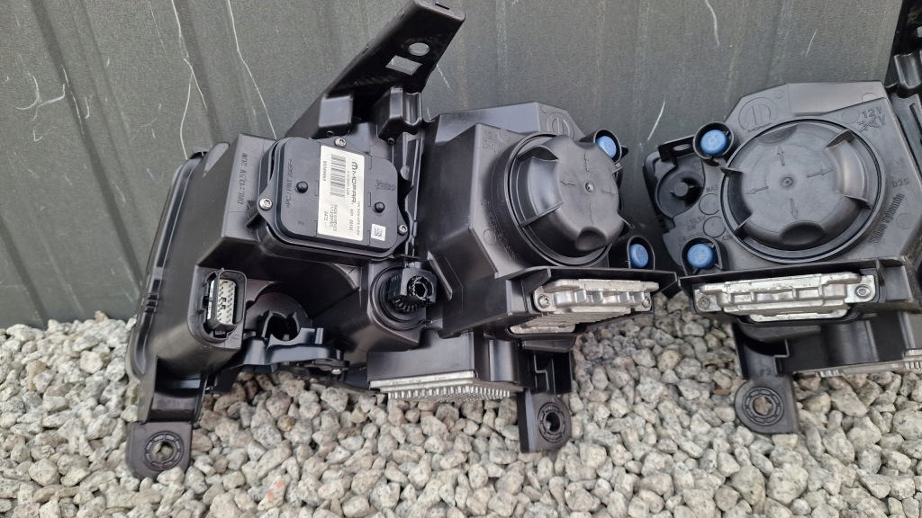 Jeep grand cherokee wk2 2013 2014 2015 2016 фара ксенон led ліва правий америка в Україні