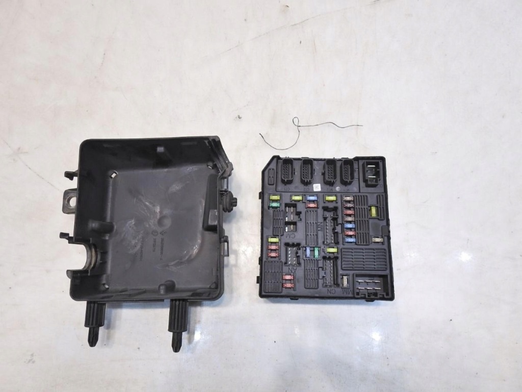 фото №6, Коробка предохранителей usm renault latitude 2.0 dci 284b60738r