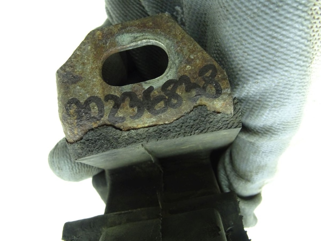 Opel astra f 96-98 1.4 16v x14xe подушка двигателя оригинал 90236838 в Украине