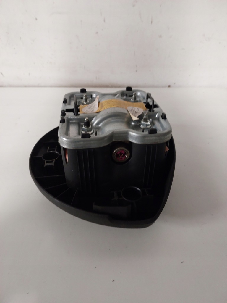 фото №4, Подушка безопасности водителя renault clio iii 8200677492