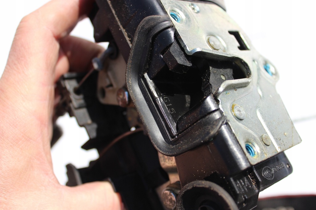 фото №6, Antara captiva lift 2011-2013 -замок правый задний