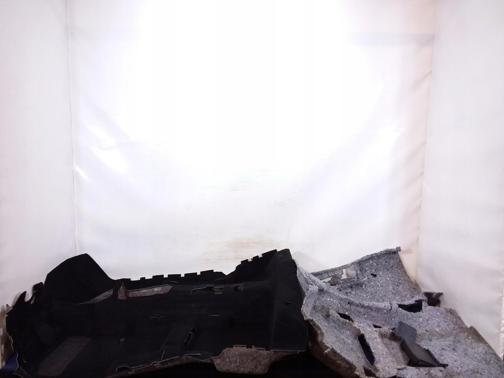 Купити Vw golf viii hb килимок обшивка підлога