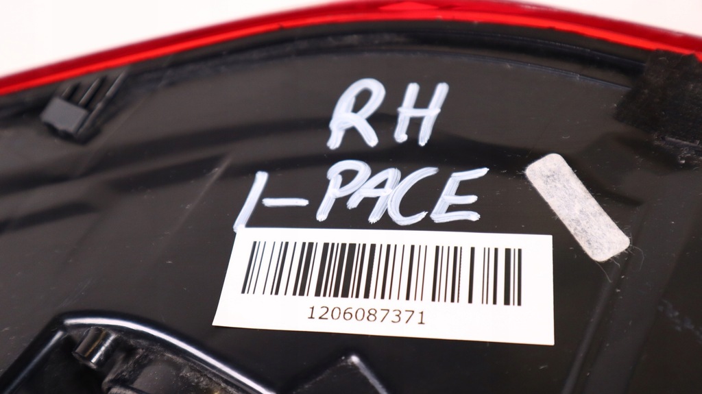 фото №9, Jaguar i-pace x590 x590 лампа правая задняя j9d3-13403-cb