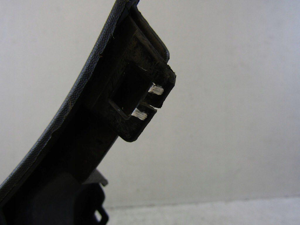 фото №10, Renault megane iii lift решётка бампера левый перед 261a32193r